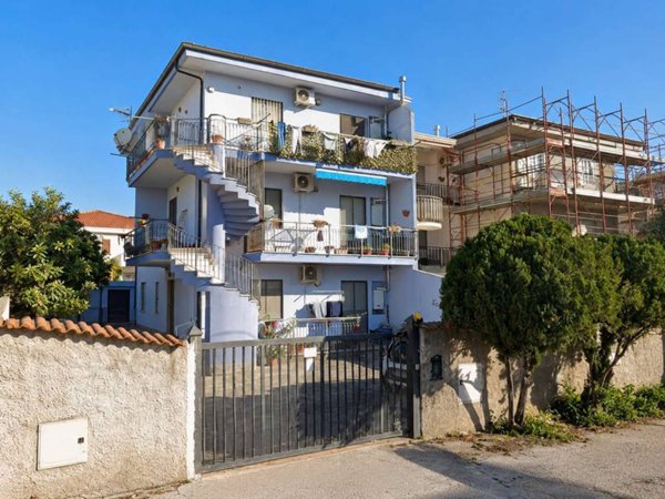 appartamento in vendita a Catanzaro in zona Catanzaro Lido