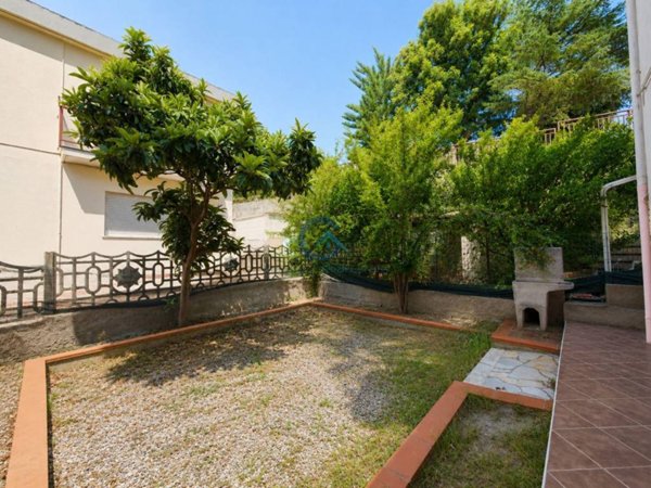 casa indipendente in vendita a Catanzaro in zona Catanzaro Lido