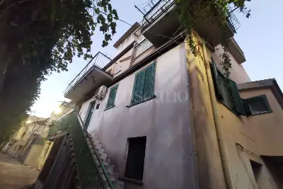 casa indipendente in vendita a Catanzaro