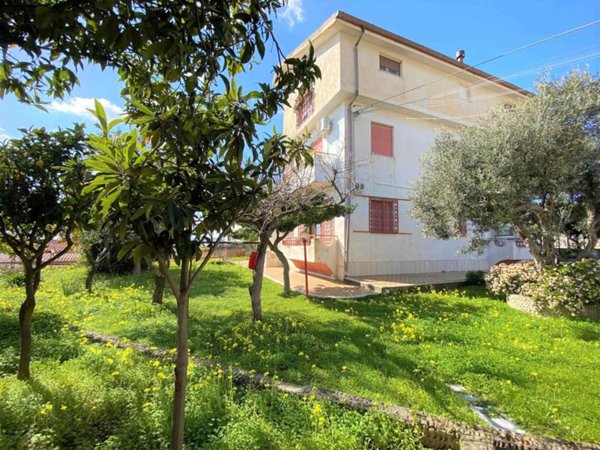 appartamento in vendita a Catanzaro in zona Catanzaro Lido