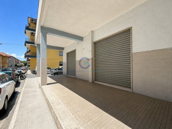 locale commerciale in vendita a Catanzaro in zona Catanzaro Lido