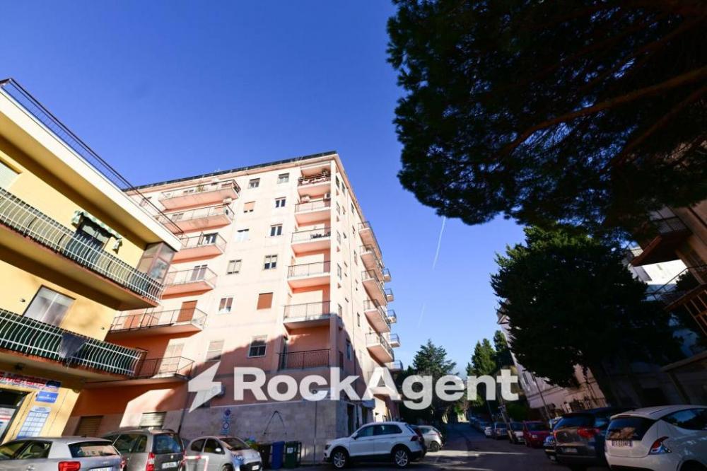 appartamento in vendita a Catanzaro in zona Pontepiccolo