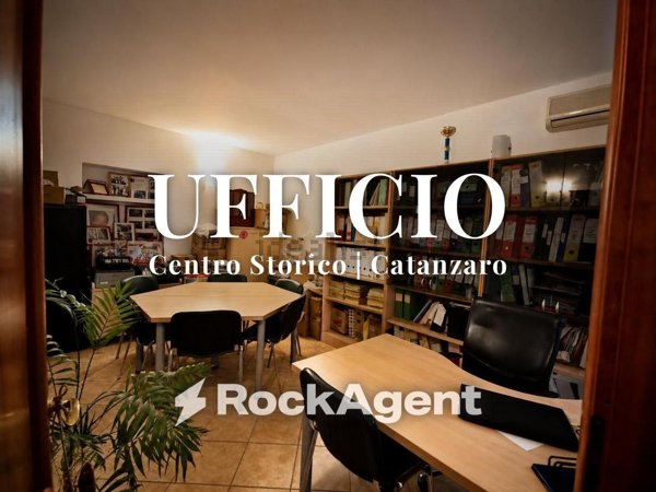 ufficio in vendita a Catanzaro in zona Centro Città