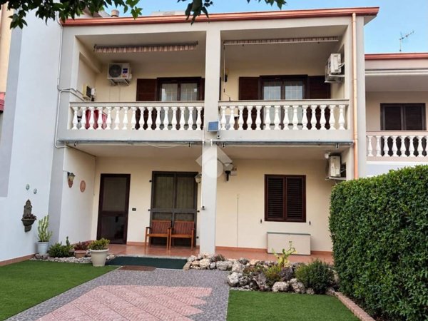 casa indipendente in vendita a Catanzaro in zona Catanzaro Lido