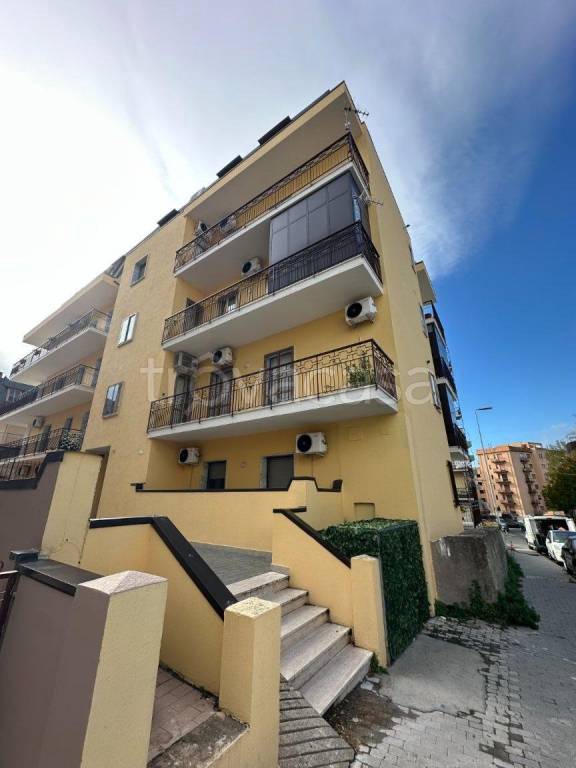 appartamento in vendita a Catanzaro in zona Pontepiccolo