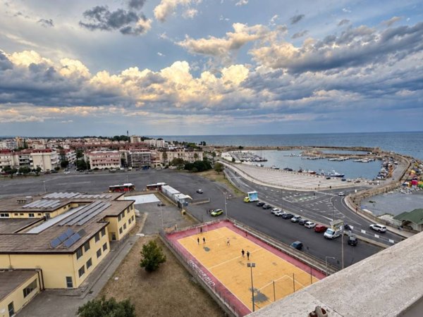 appartamento in vendita a Catanzaro in zona Catanzaro Lido