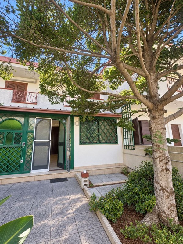 casa indipendente in vendita a Catanzaro in zona Catanzaro Lido