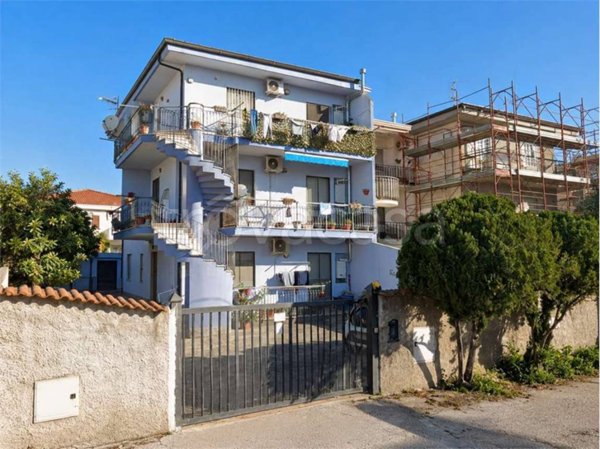 appartamento in vendita a Catanzaro in zona Catanzaro Lido