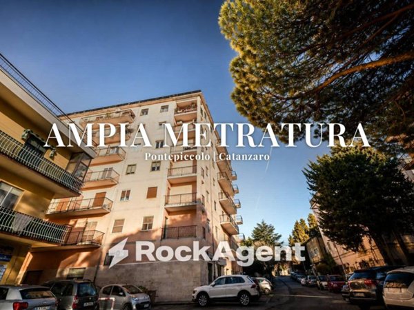 appartamento in vendita a Catanzaro in zona Pontegrande
