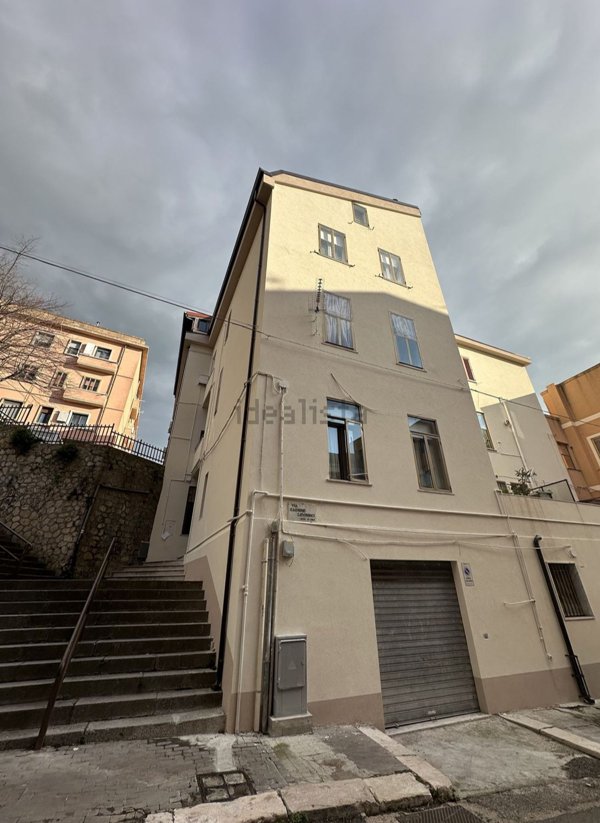 appartamento in vendita a Catanzaro in zona Centro Città
