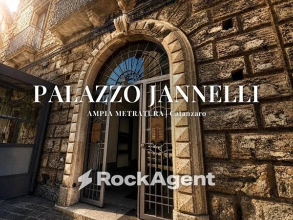 appartamento in vendita a Catanzaro in zona Centro Città