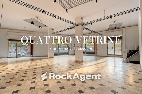 casa indipendente in vendita a Catanzaro in zona Centro Città