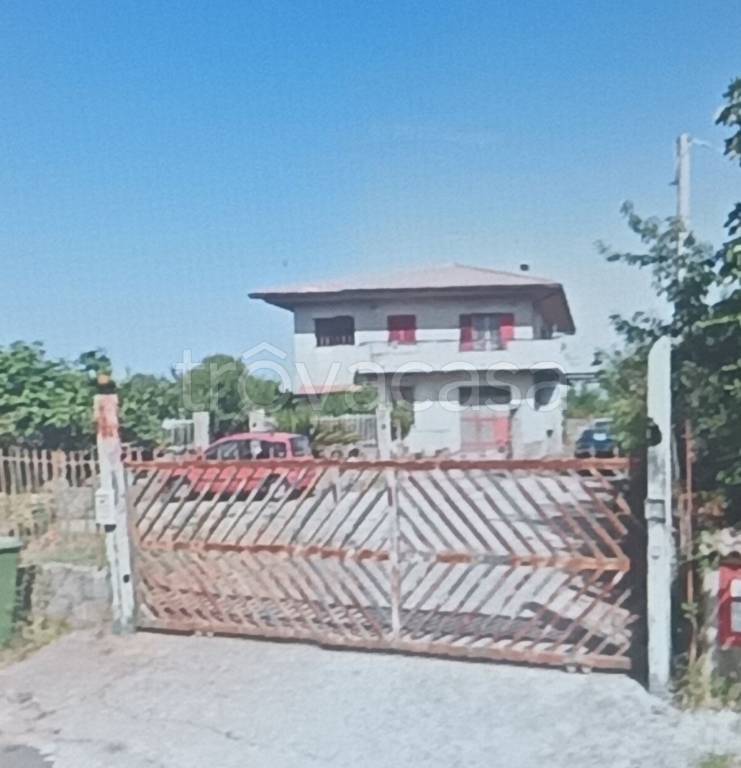 casa indipendente in vendita a Centrache