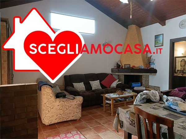 casa indipendente in vendita a Chiaravalle Centrale