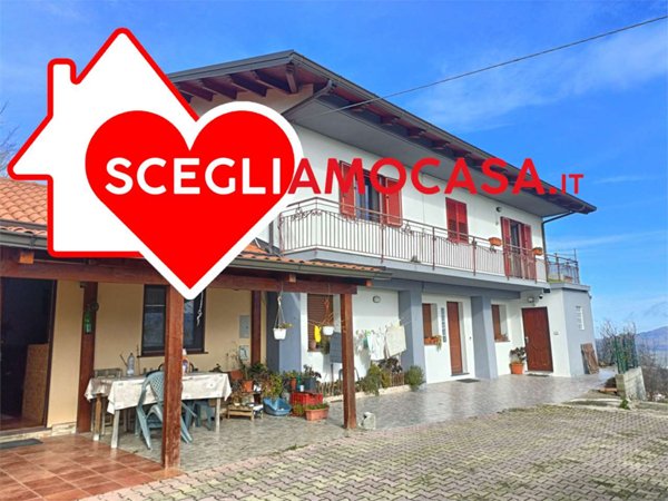 casa indipendente in vendita a Chiaravalle Centrale