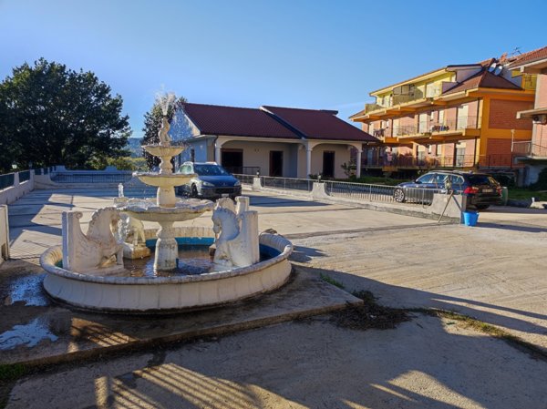 casa indipendente in vendita a Chiaravalle Centrale