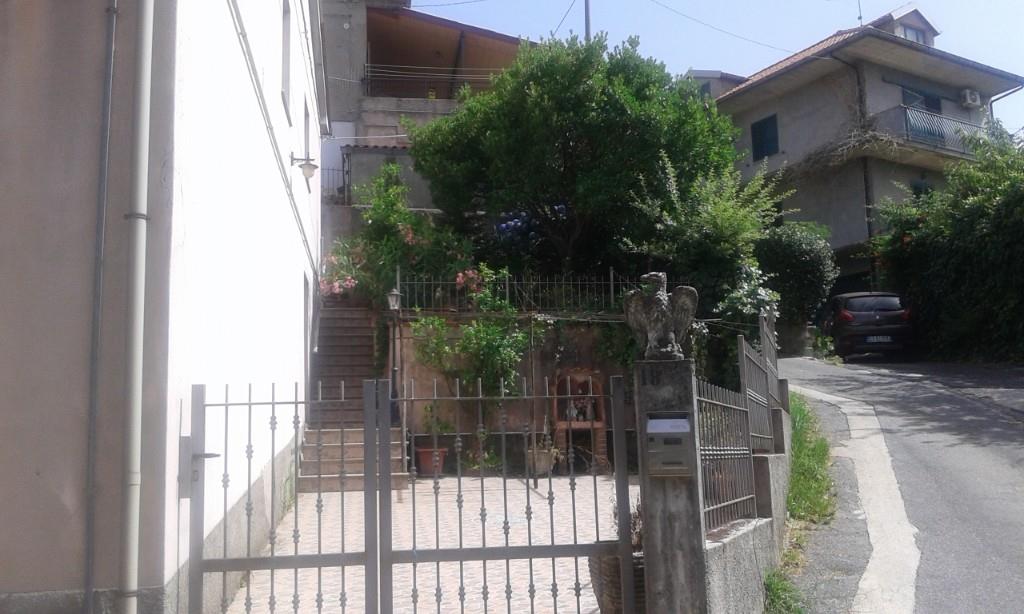 casa indipendente in vendita a Chiaravalle Centrale