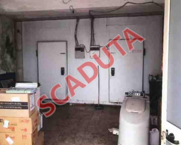locale di sgombero in vendita a Chiaravalle Centrale