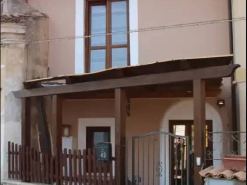 casa indipendente in vendita a Cortale