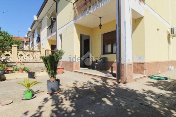casa indipendente in vendita a Cropani