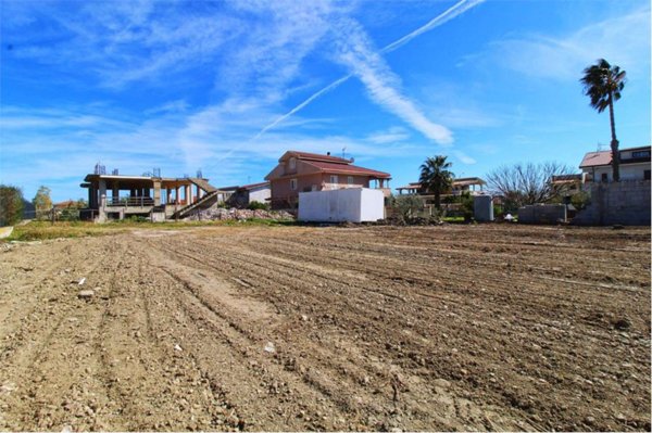 terreno edificabile in vendita a Cropani in zona Cropani Marina