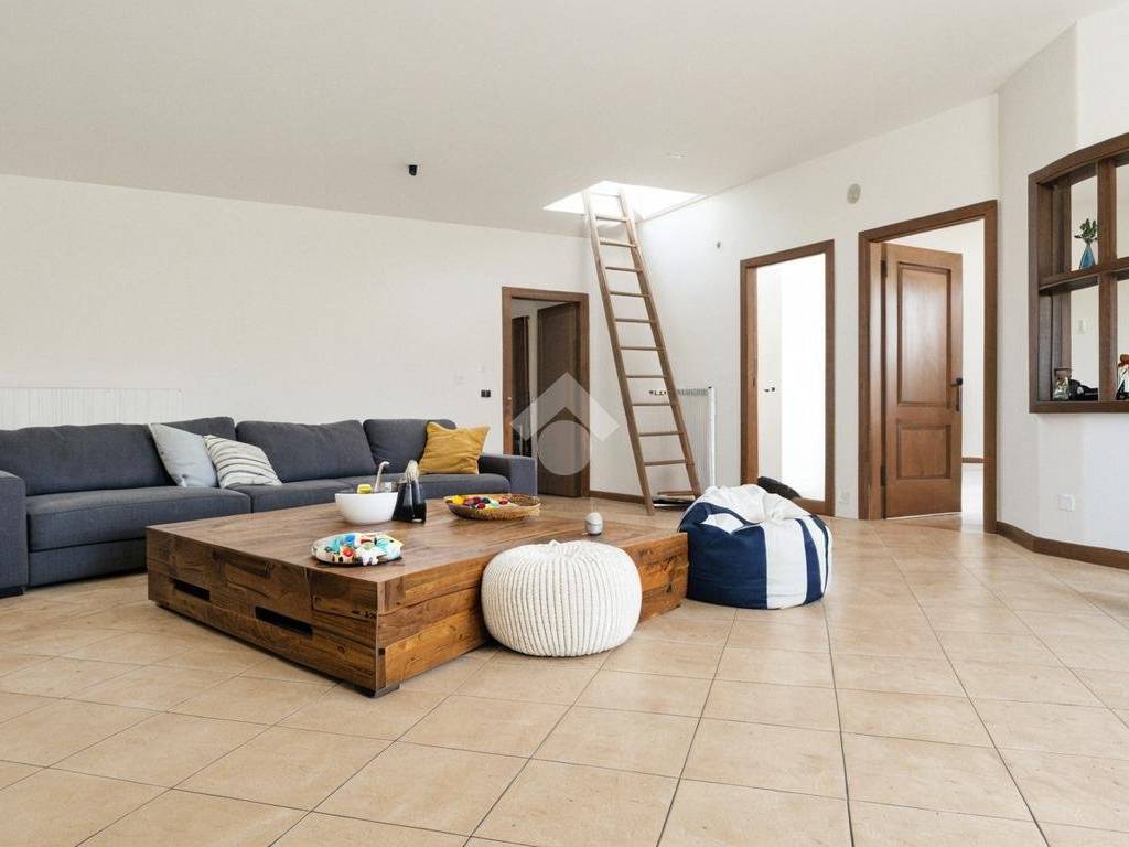 appartamento in vendita a Cropani in zona Cropani Marina