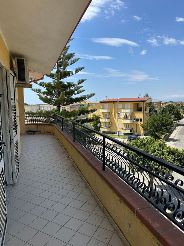 appartamento in vendita a Cropani in zona Cropani Marina
