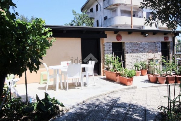 appartamento in vendita a Cropani