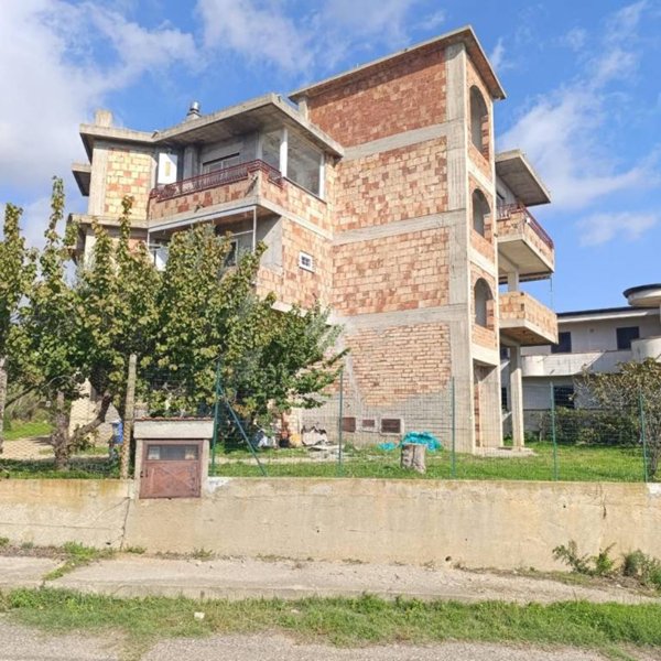 appartamento in vendita a Cropani