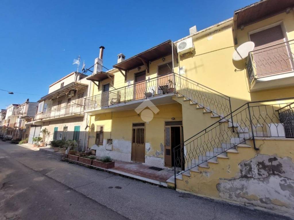 appartamento in vendita a Cropani in zona Cropani Marina