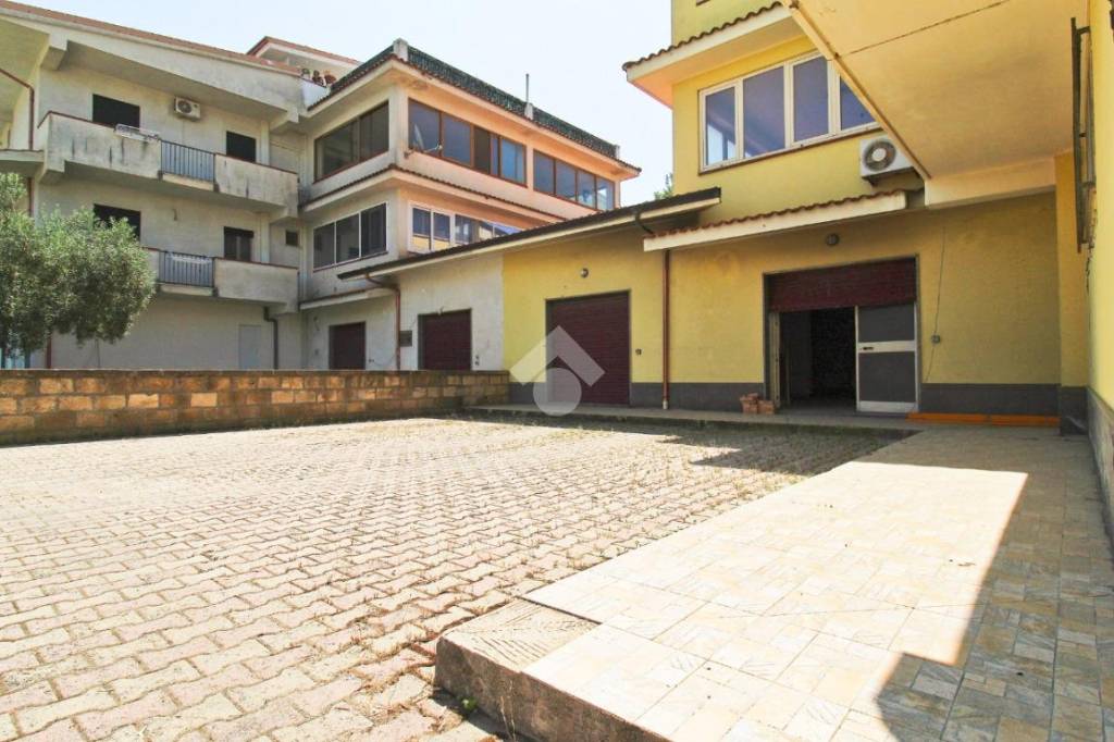 appartamento in vendita a Cropani in zona Cropani Marina