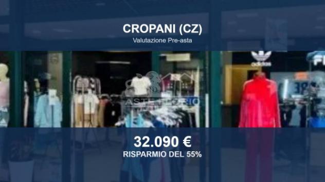 negozio in vendita a Cropani in zona Cropani Marina