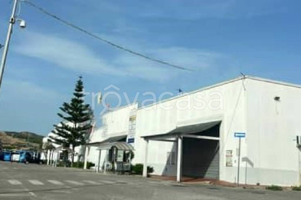negozio in vendita a Cropani