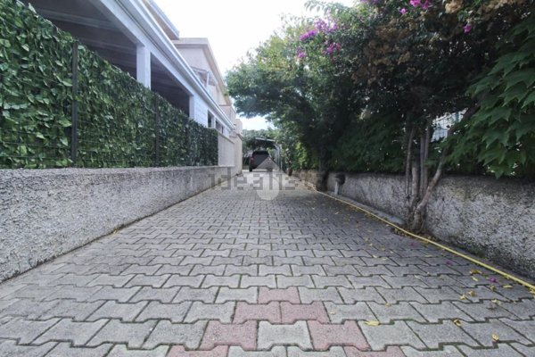 appartamento in vendita a Cropani in zona Cropani Marina