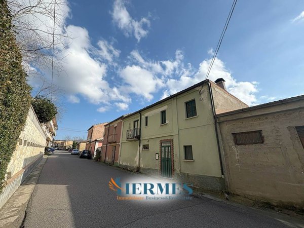 casa indipendente in vendita a Curinga