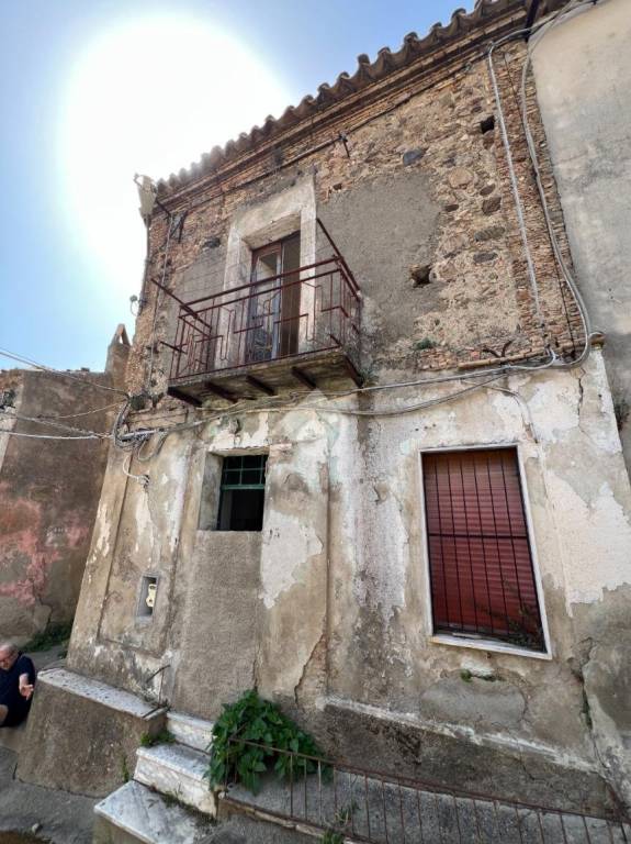 casa indipendente in vendita a Curinga