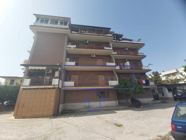 appartamento in vendita a Davoli