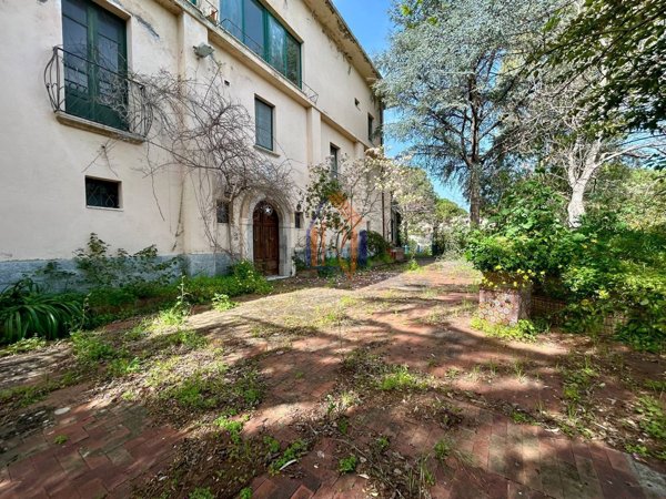 appartamento in vendita a Davoli