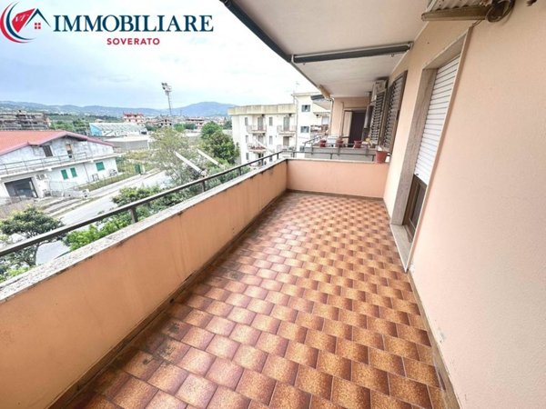 appartamento in vendita a Davoli