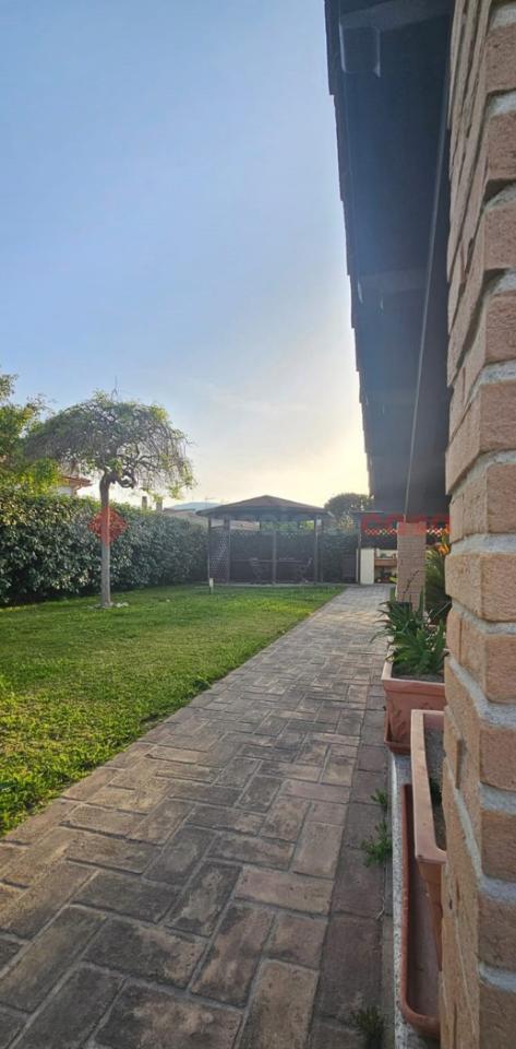 casa indipendente in vendita a Davoli