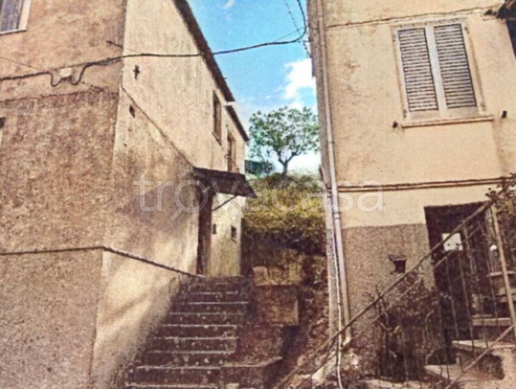 appartamento in vendita a Davoli