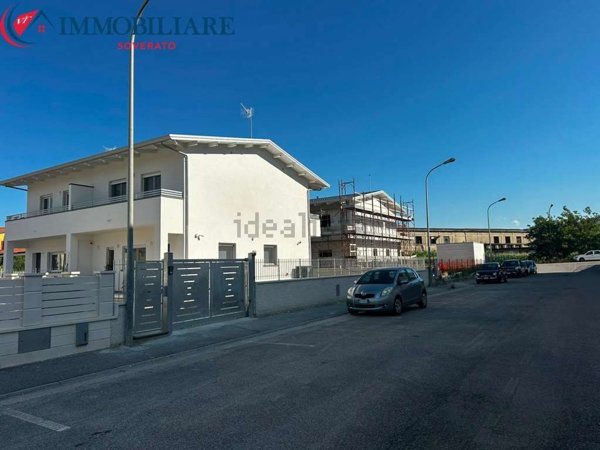 casa indipendente in vendita a Davoli