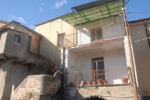 casa semindipendente in vendita a Davoli