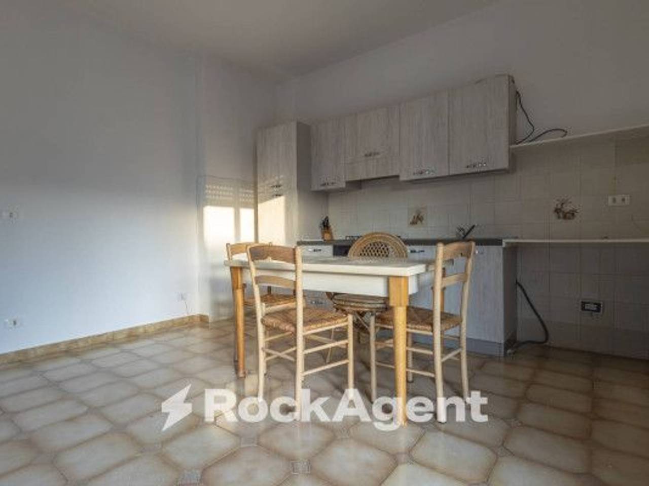 appartamento in vendita a Davoli