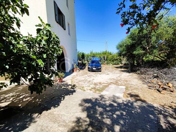 appartamento in vendita a Davoli