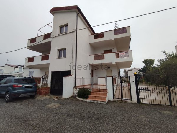 appartamento in vendita a Davoli