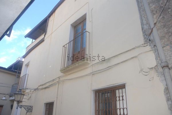 casa semindipendente in vendita a Davoli