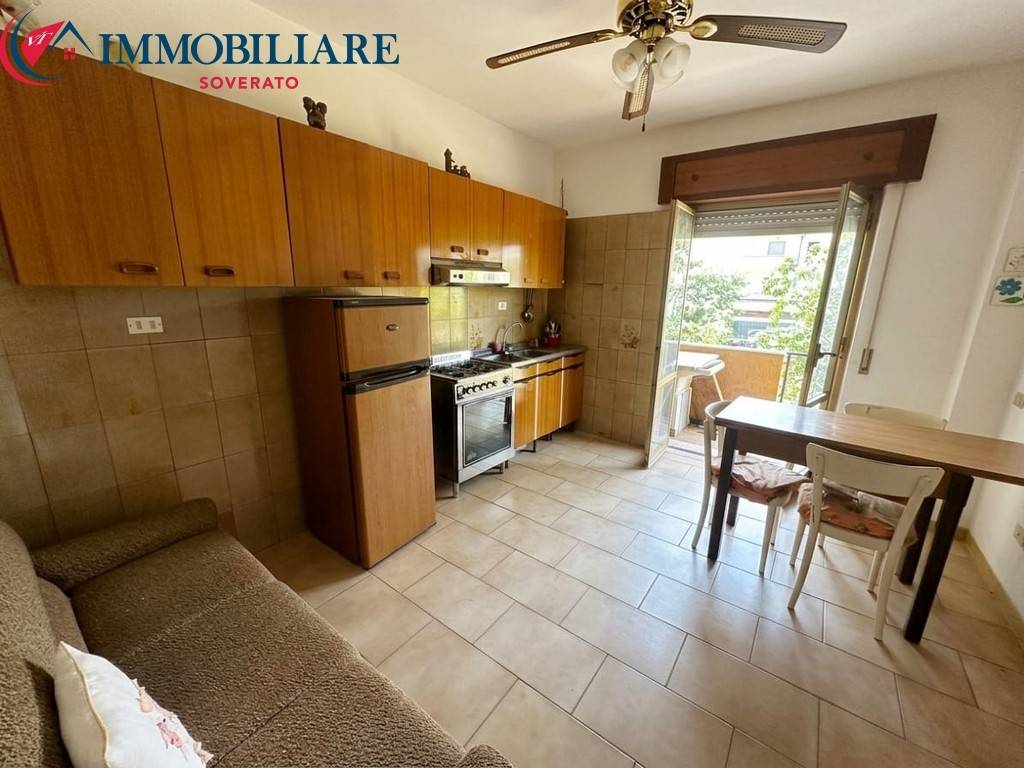 appartamento in vendita a Davoli
