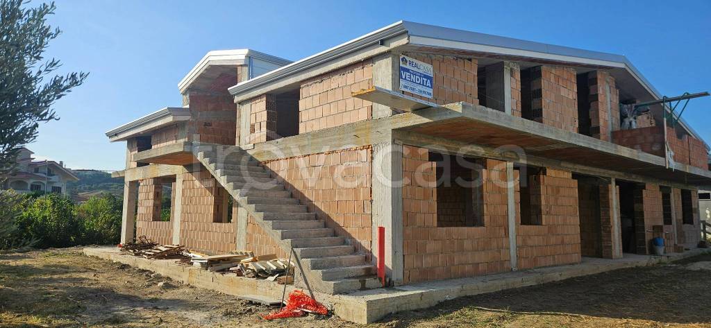 casa indipendente in vendita a Davoli