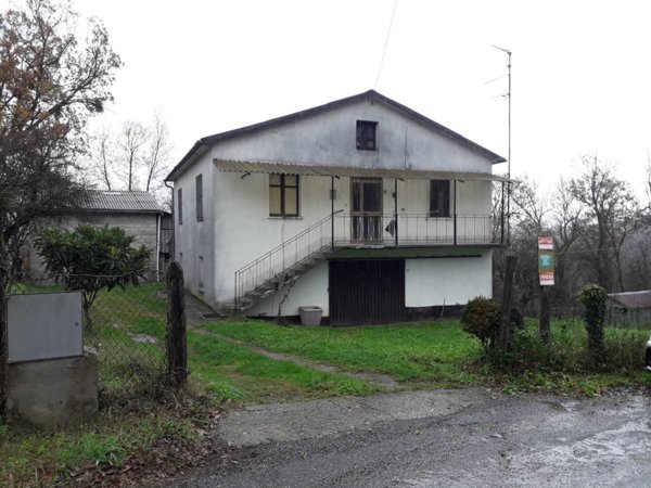 casa indipendente in vendita a Decollatura